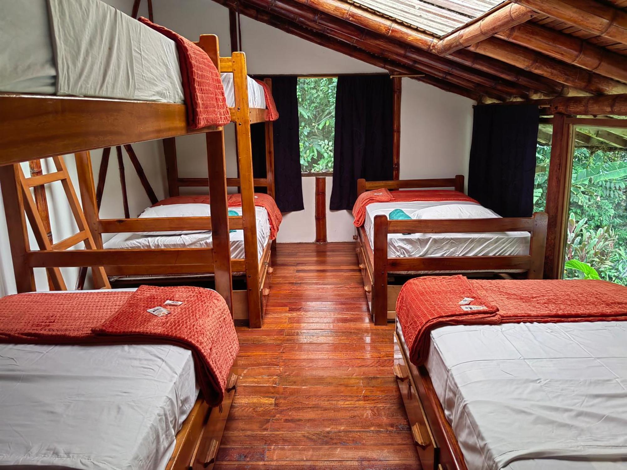 Wisdom Forest Lodge Tena Luaran gambar