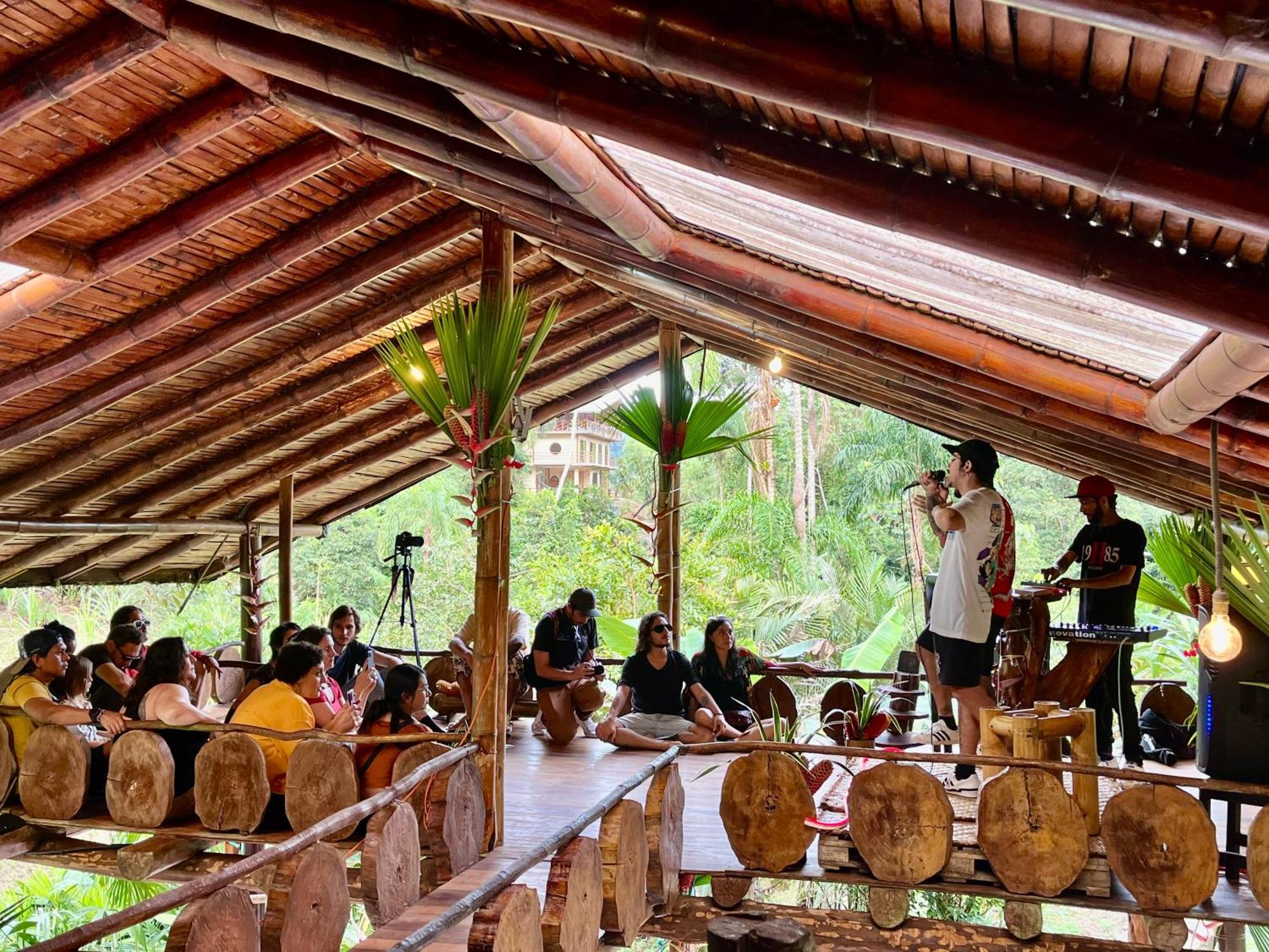 Wisdom Forest Lodge Tena Luaran gambar
