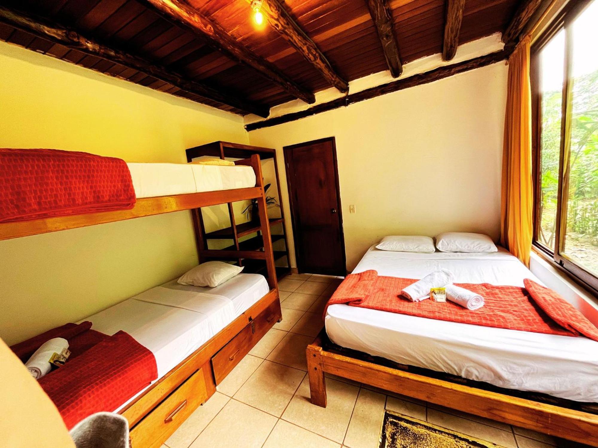 Wisdom Forest Lodge Tena Luaran gambar