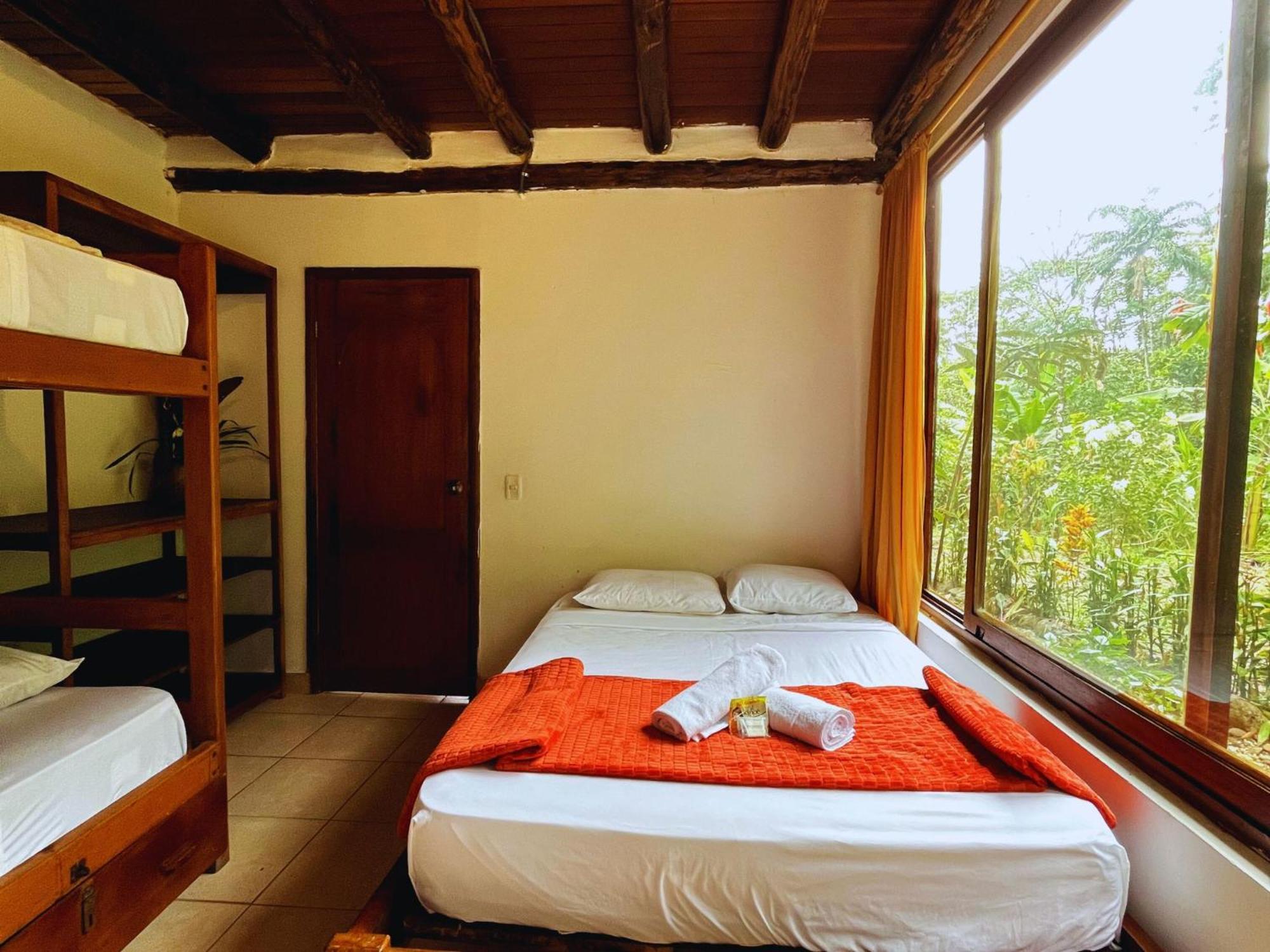 Wisdom Forest Lodge Tena Luaran gambar