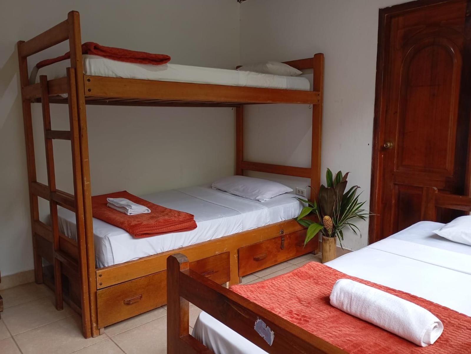 Wisdom Forest Lodge Tena Luaran gambar